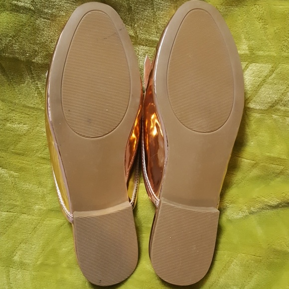 Madden Girl Rose Gold Metallic Loafers Slides - Picture 4 of 7
